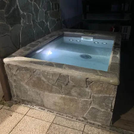 Ai Laghi